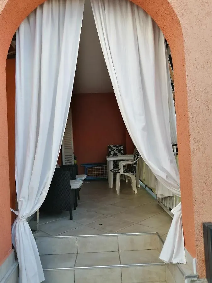 Apartments Maris Porec 0*,