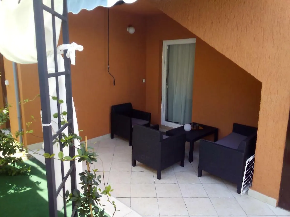 Apartments Maris Porec 0*,
