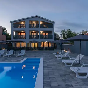  Apartment Natalija